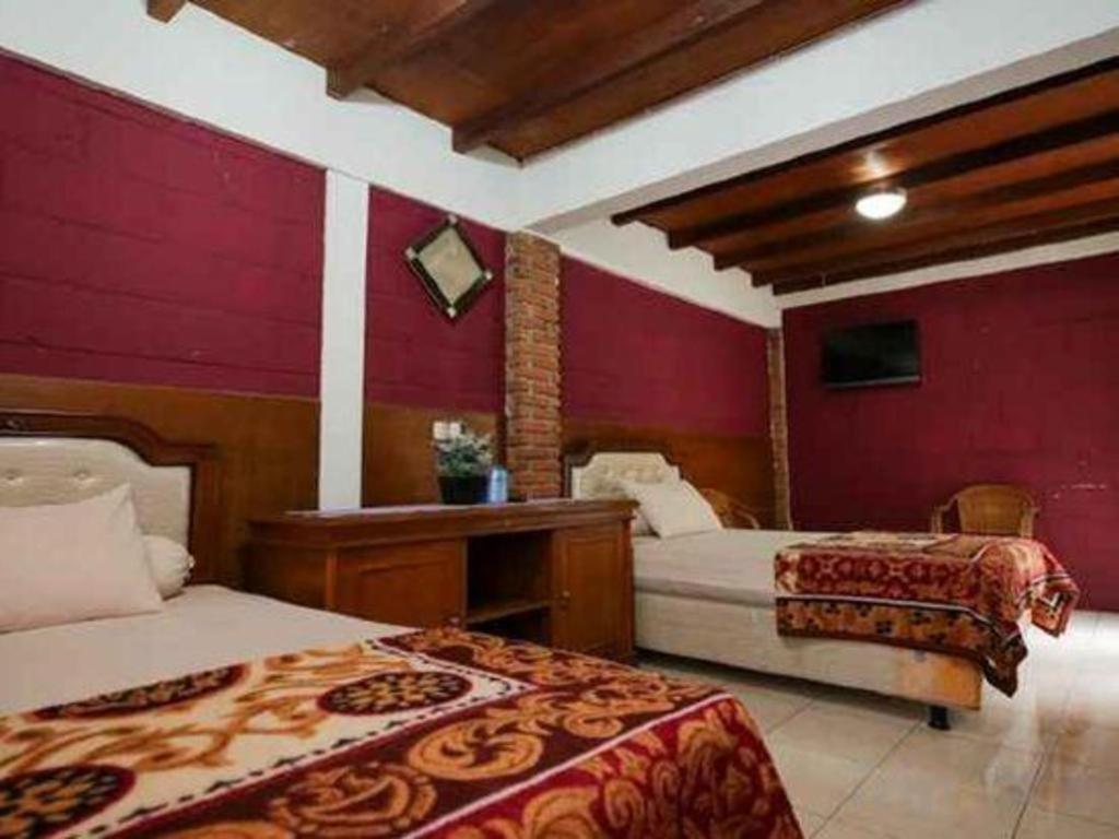 OYO 1488 Hotel Cemara Asri Lembang Exterior foto