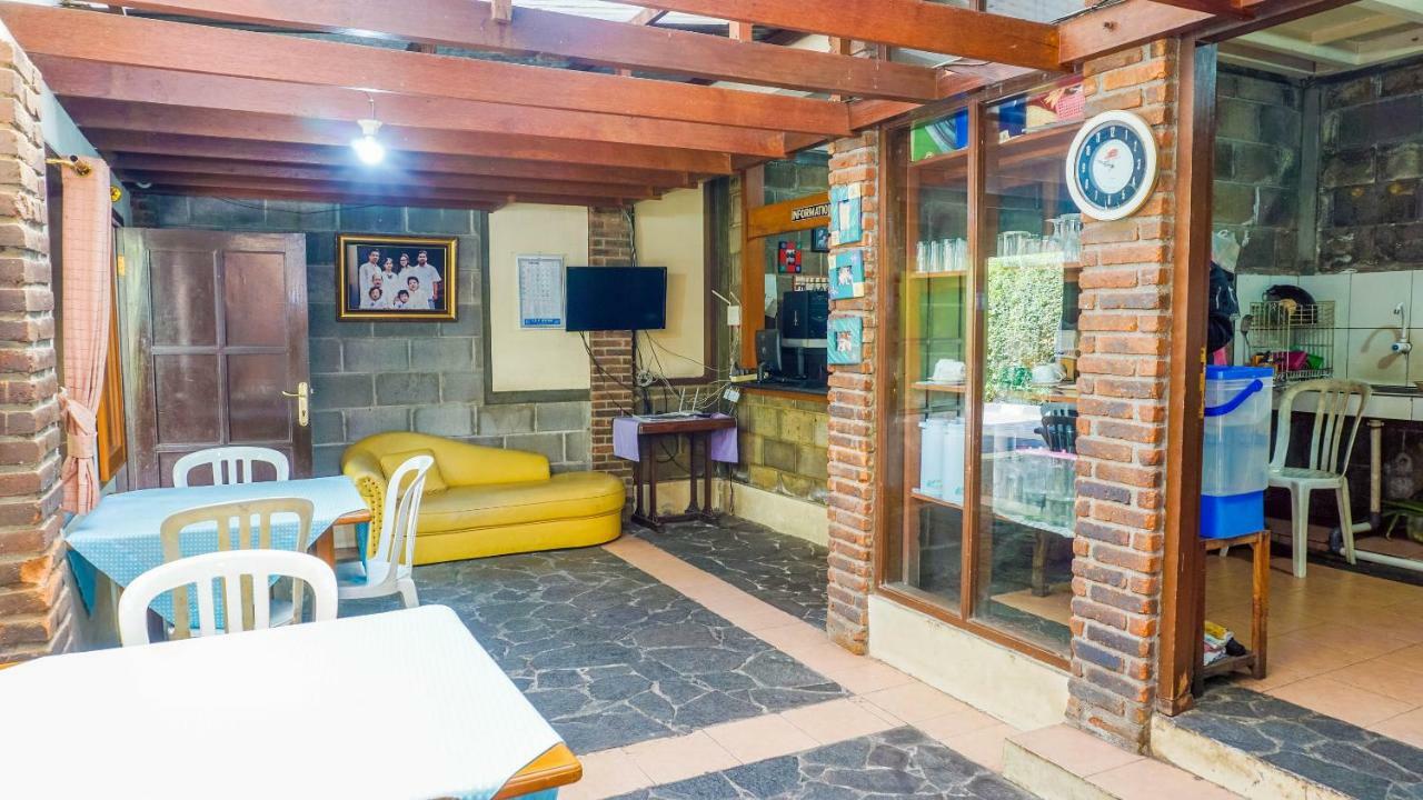 OYO 1488 Hotel Cemara Asri Lembang Exterior foto