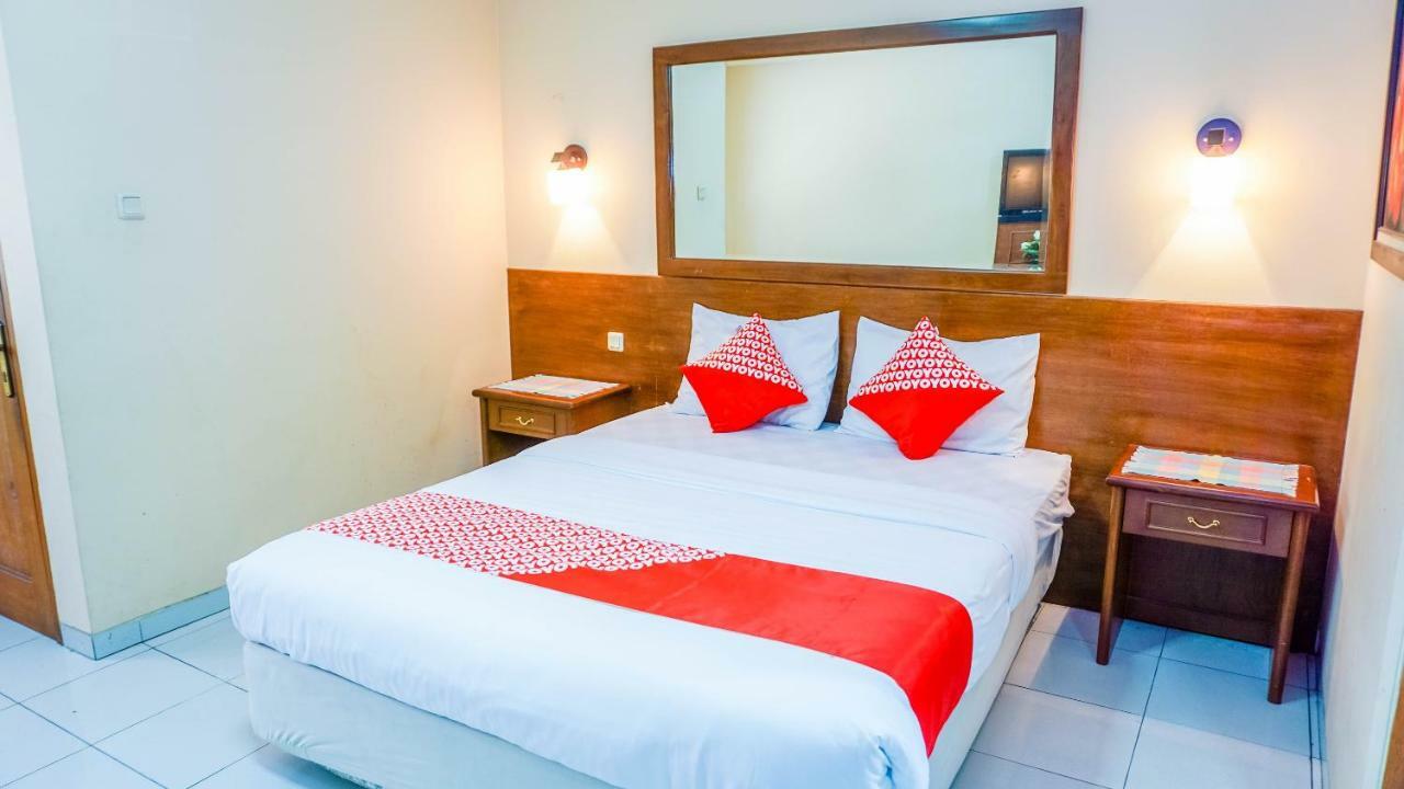 OYO 1488 Hotel Cemara Asri Lembang Exterior foto